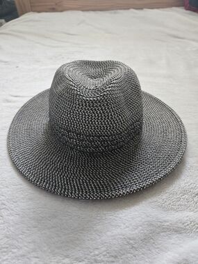 Nine West Black & White Woven Wide-Brim Hat